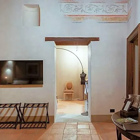 Hotel Castello Di Rocca Cilento 5*