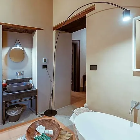 Hotel Castello Di Rocca Cilento 5*