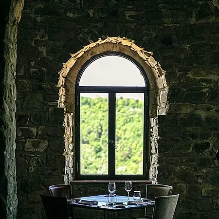 Hotel Castello Di Rocca Cilento 5*