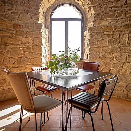 Hotel Castello Di Rocca Cilento 5*